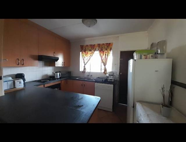 2 BEDROOM PROPERTY TO RENT IN DALPARK EXT 1